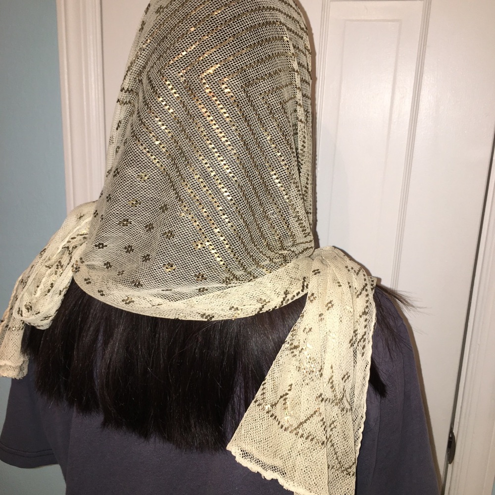 1920’s Art Deco Assuit (net with metal) Swawl